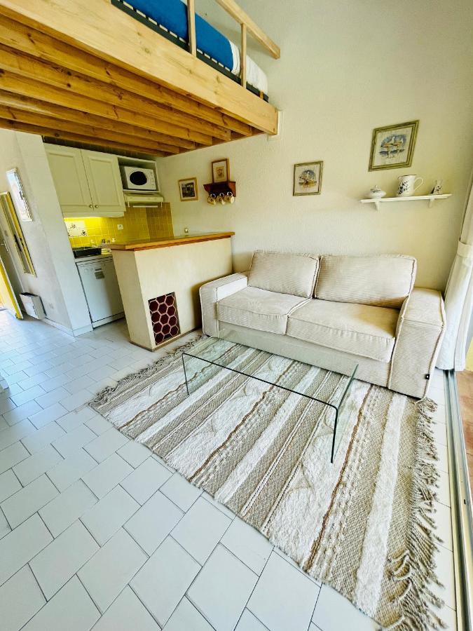 Bel Appartement Avec Mezzanine, Vue Mer Et Piscine Коголин Экстерьер фото